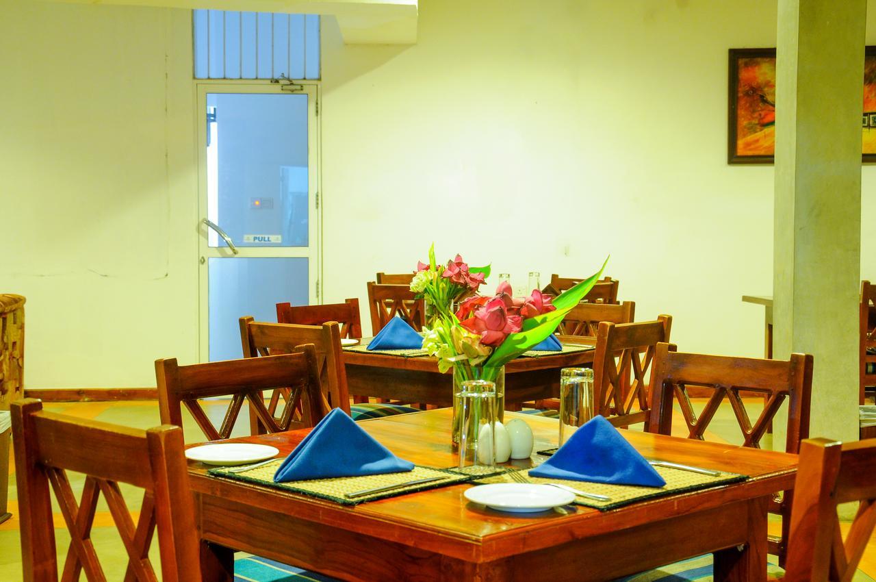 Lake Wind Hotel Tissamaharama Luaran gambar