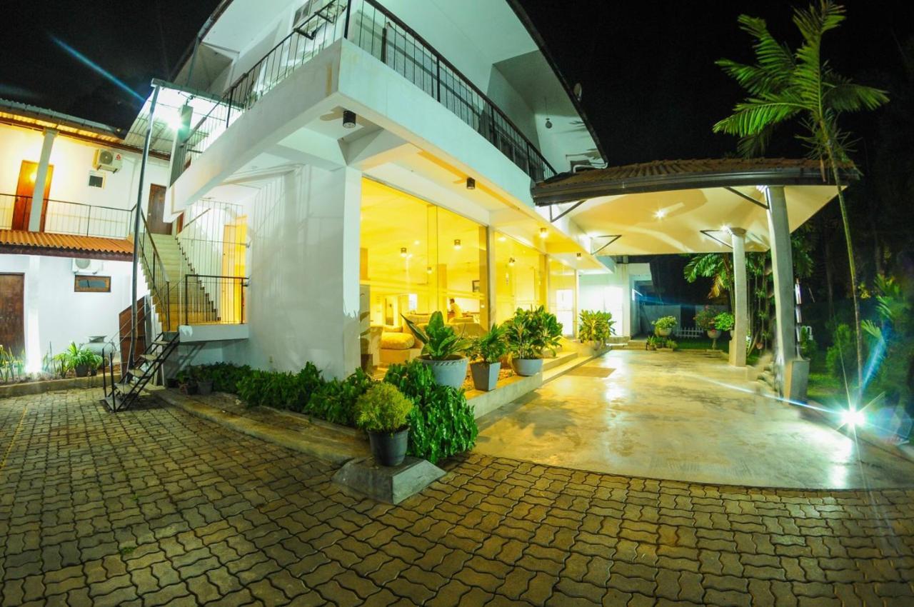 Lake Wind Hotel Tissamaharama Luaran gambar